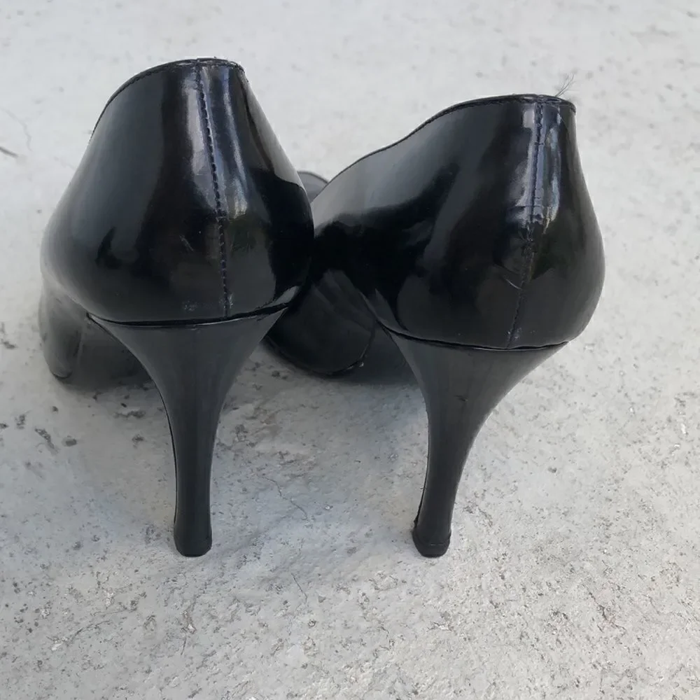 Vintage Gianni Versace’s patent leather heels